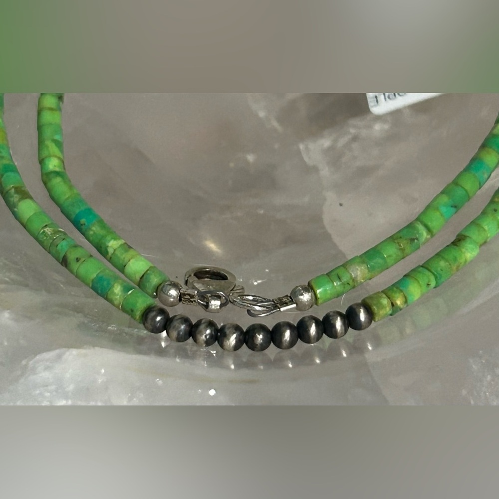 NWT Navajo Handmade Green Apple Turquoise Navajo Pearls Necklace - Picture 4 of 7